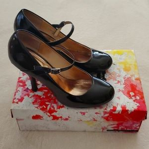 Chinese Laundry Black 8.5 Patent